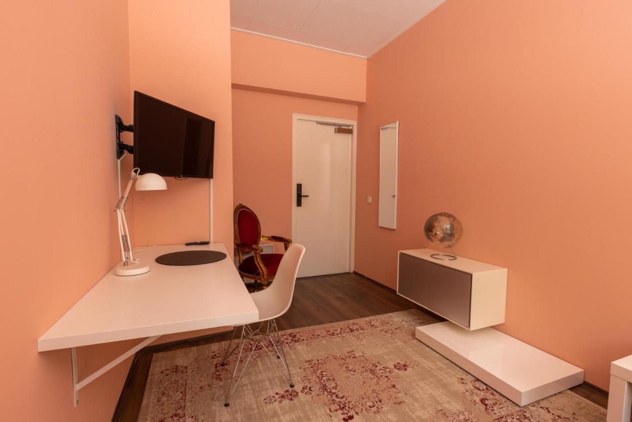 Hotel Leeuwerik Bad Nieuweschans Buitenkant foto